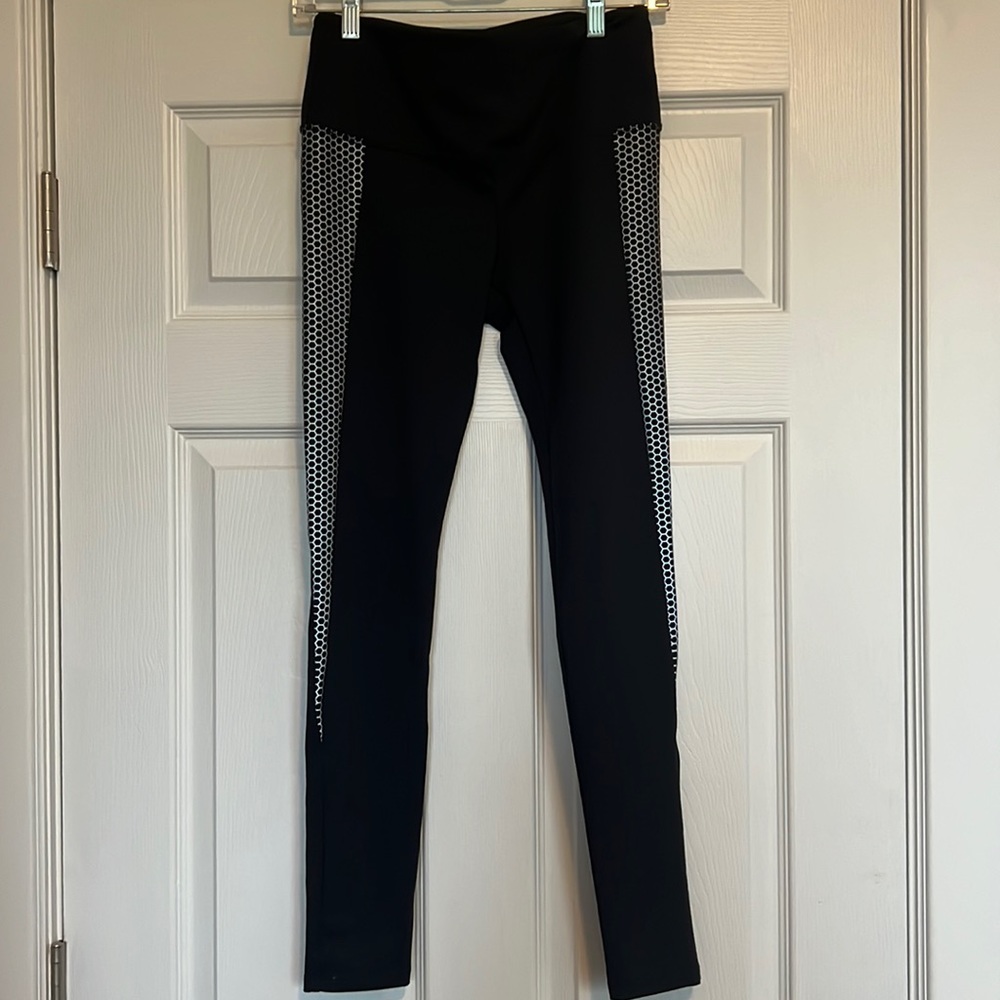 Noli Leggings w/Silver Honeycomb Pattern